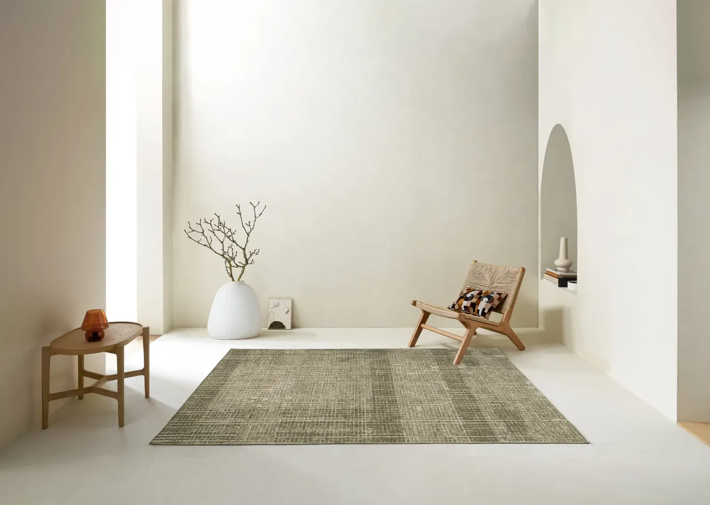 Rug Frosted Nickel, plain grey flatweave with fine bands