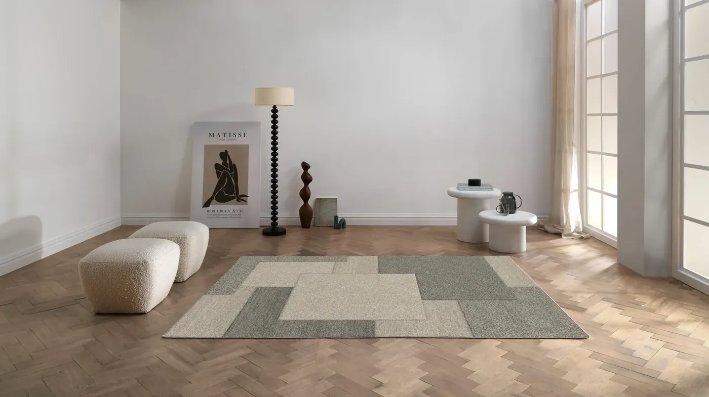 Rug Tobacco, ivory, beige and olive blocks on chevron parquet