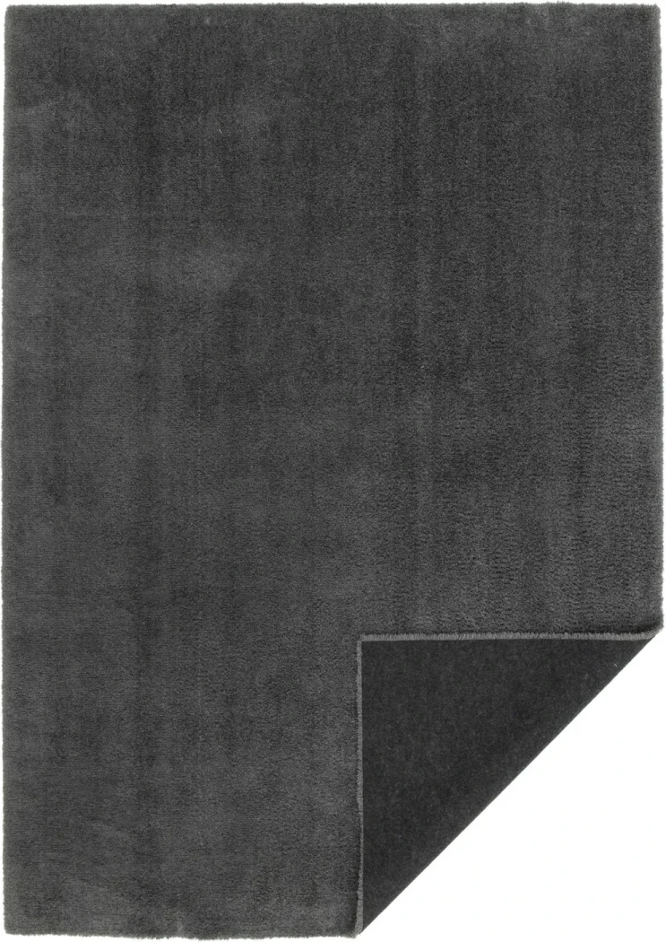 Rug Dark Pearl in plain charcoal grey velvet