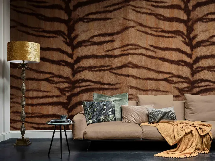 Wall mural Nutmeg, brown tiger stripes on ochre