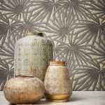 Wallpaper Soft Chrome, grey palm leaves with gold highlights